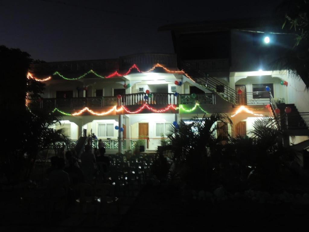 Palm Grove Saud Holiday Complex Hotel Pagudpud Esterno foto