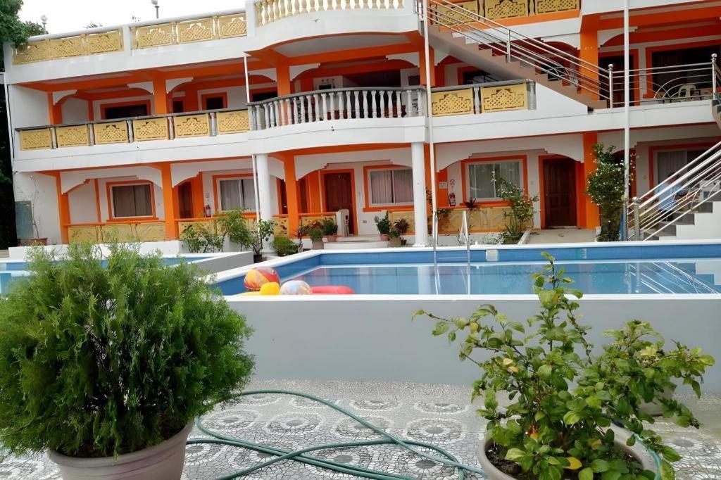 Palm Grove Saud Holiday Complex Hotel Pagudpud Esterno foto
