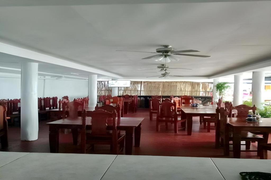 Palm Grove Saud Holiday Complex Hotel Pagudpud Esterno foto