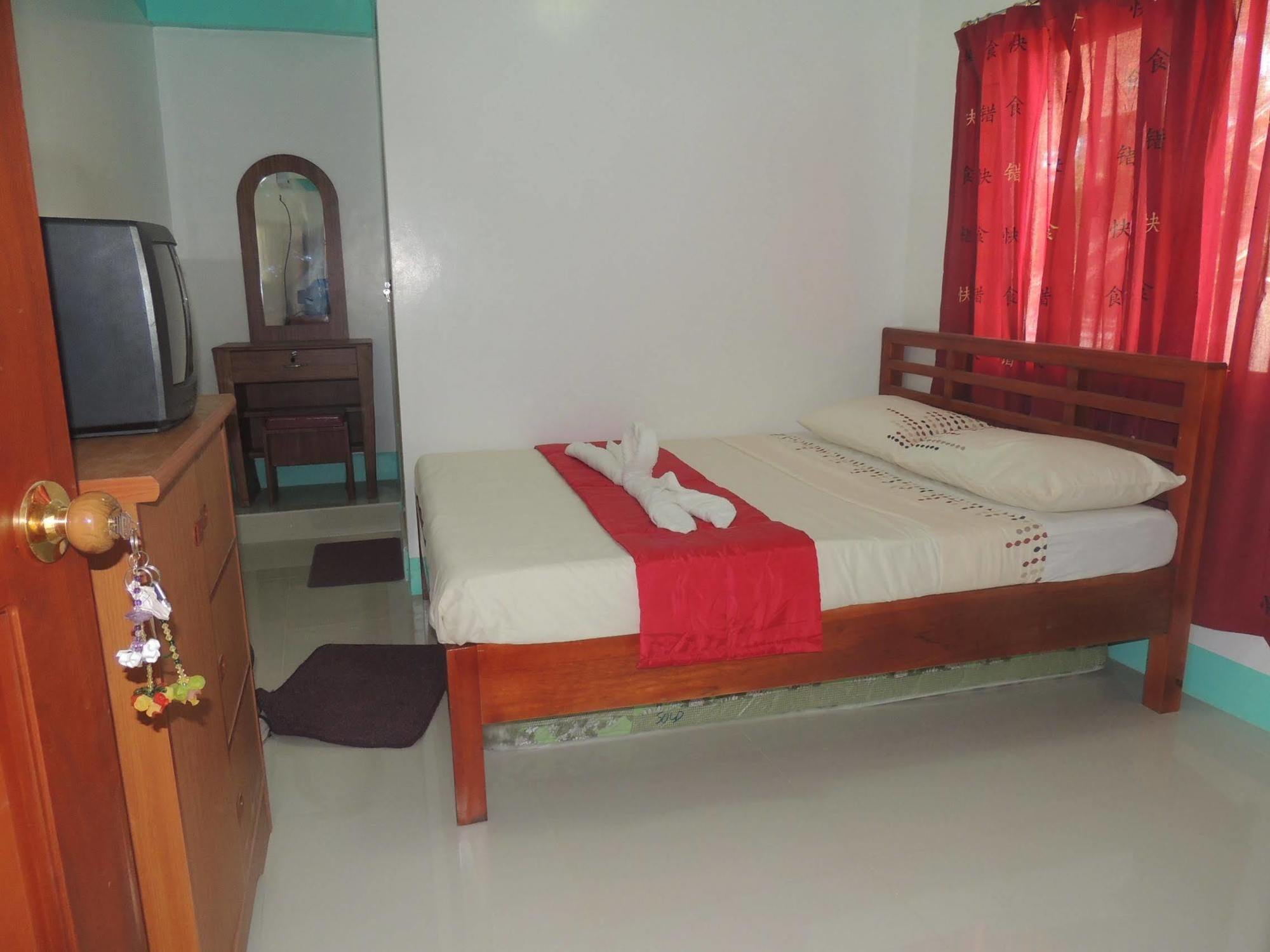 Palm Grove Saud Holiday Complex Hotel Pagudpud Esterno foto